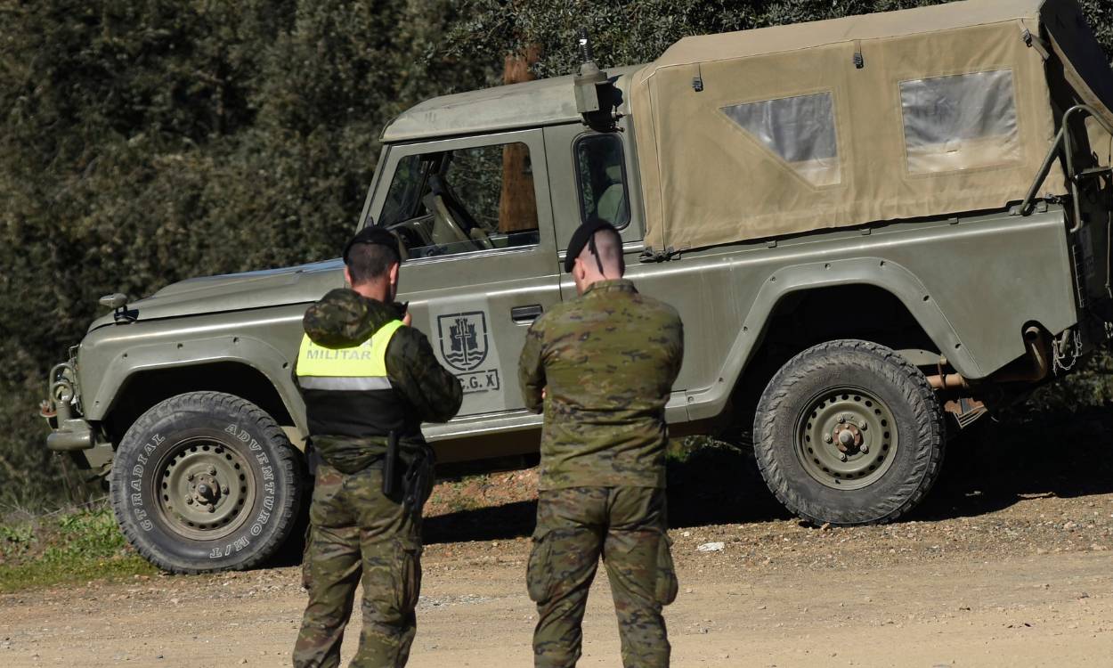 Militares en Cerro Muriano. EP