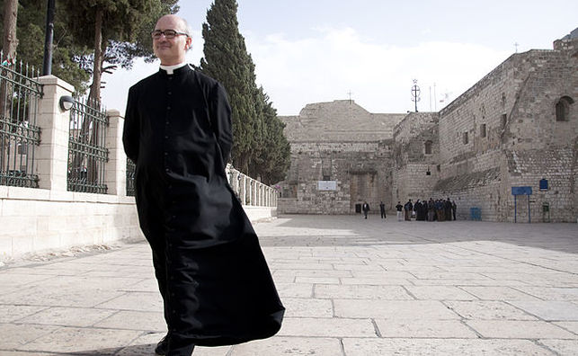 José Antonio Fortea Cucurull, el sacerdote que impartirá la charla sobre exorcismo