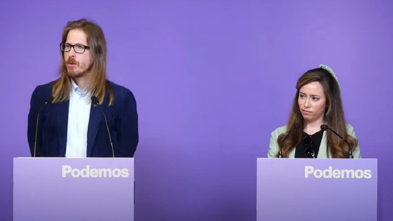 Pablo Fernández y María Teresa Pérez, portavoces de Podemos. Youtube
