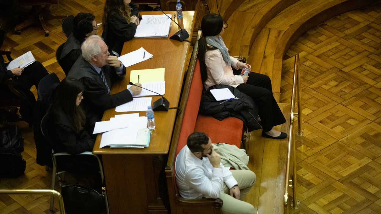 Rosa Peral y Albert López en el juicio por el crimen de la Guardia Urbana. EP.
