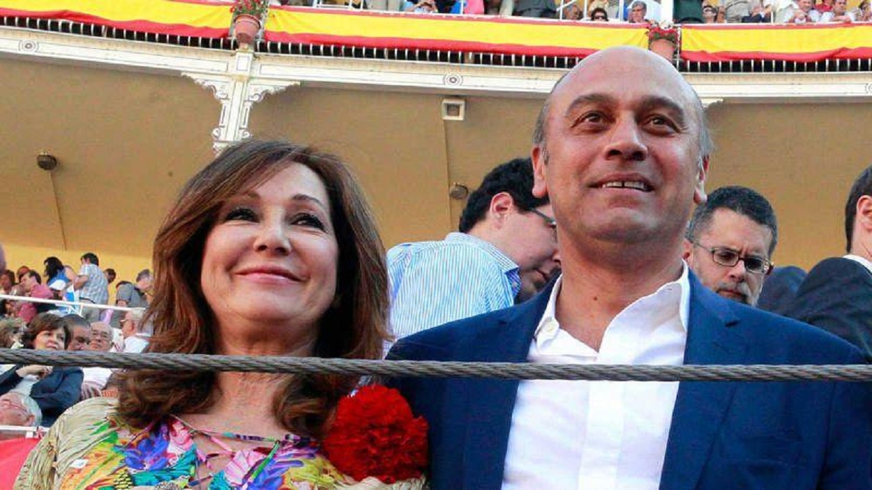 Ana Rosa Quintana y su marido Juan Muñoz