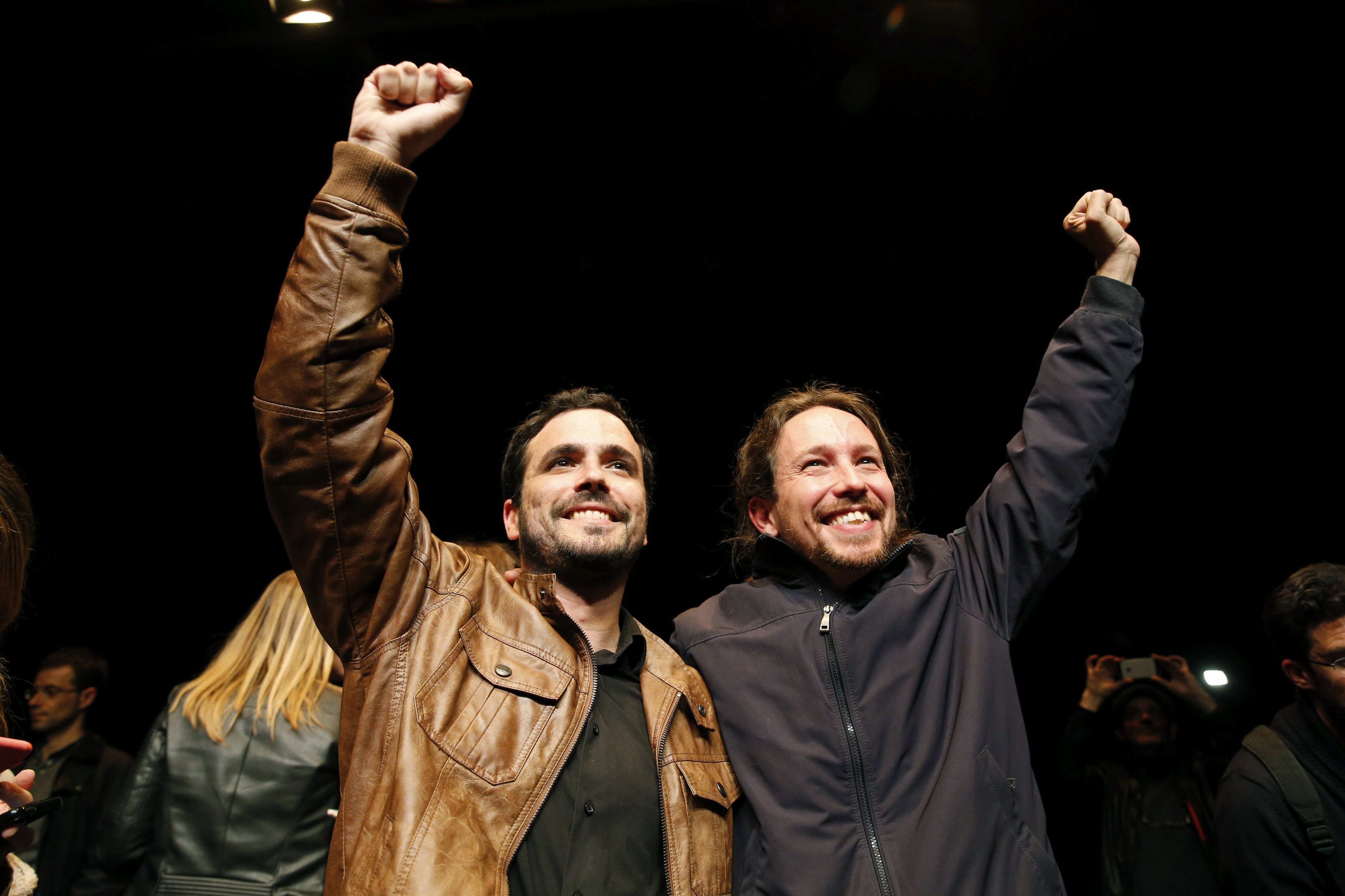 Alberto Garzón y Pablo Iglesias tras anunciar la unión electoral de sus dos formaciones