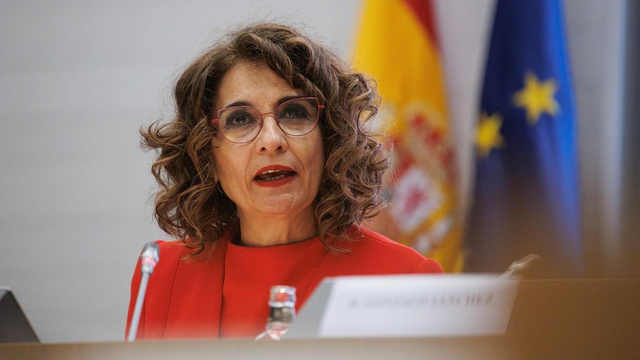 La vicepresidenta primera y ministra de Hacienda, María Jesús Montero. EP