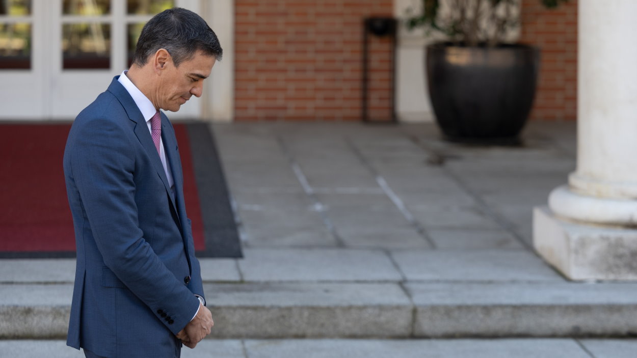 Sánchez dimite y deja a Montero al frente del Gobierno