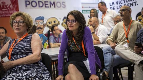 Compromís da libertad a Oltra para presentar una lista unitaria 'propia' que incluya a Podemos, Sumar, ERC e IU