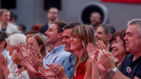 El presidente del Gobierno, Pedro Sánchez, y su mujer Begoña Gómez