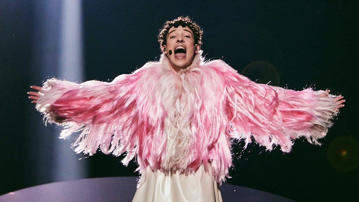 Nemo, representante de Suiza, en la Final de Eurovisión 2024. Alma Bengtsson / UER