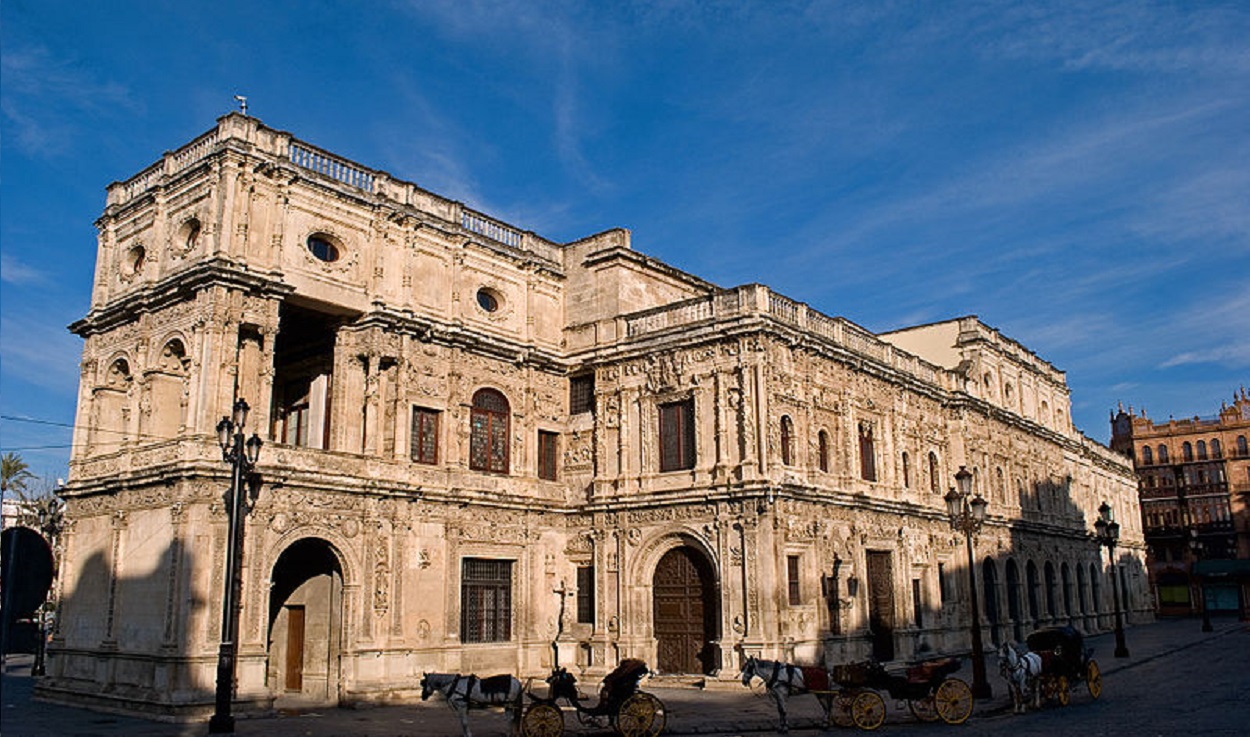 Fachada del Ayuntamiento de Sevilla. 