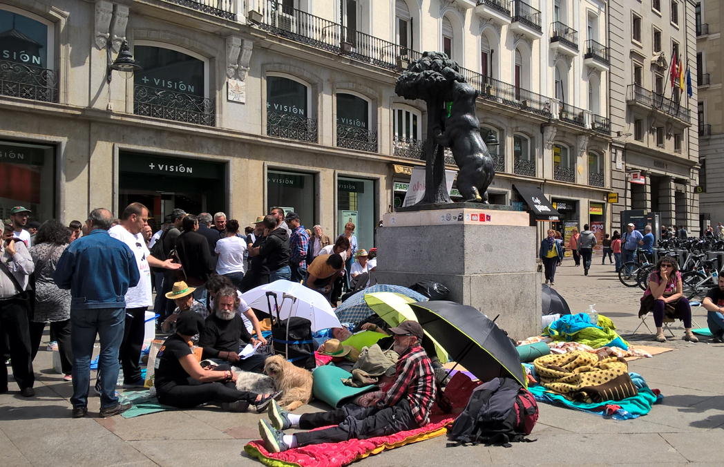 Acampada de miembros del SAT en la Puerta del Sol