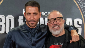Miguel Ángel Silvestre y Álex de la Iglesia, en la presentación de '30 Monedas'. EP