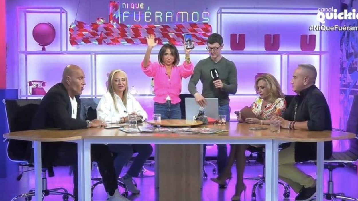 El nuevo 'Sálvame', en directo: un nuevo colaborador sacude los cimientos de 'Ni que fuéramos'. Canal Quickie