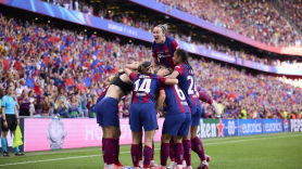 Las jugadoras del Fútbol Club Barcelona celebran el segundo tanto de Alexia Putellas. EP.