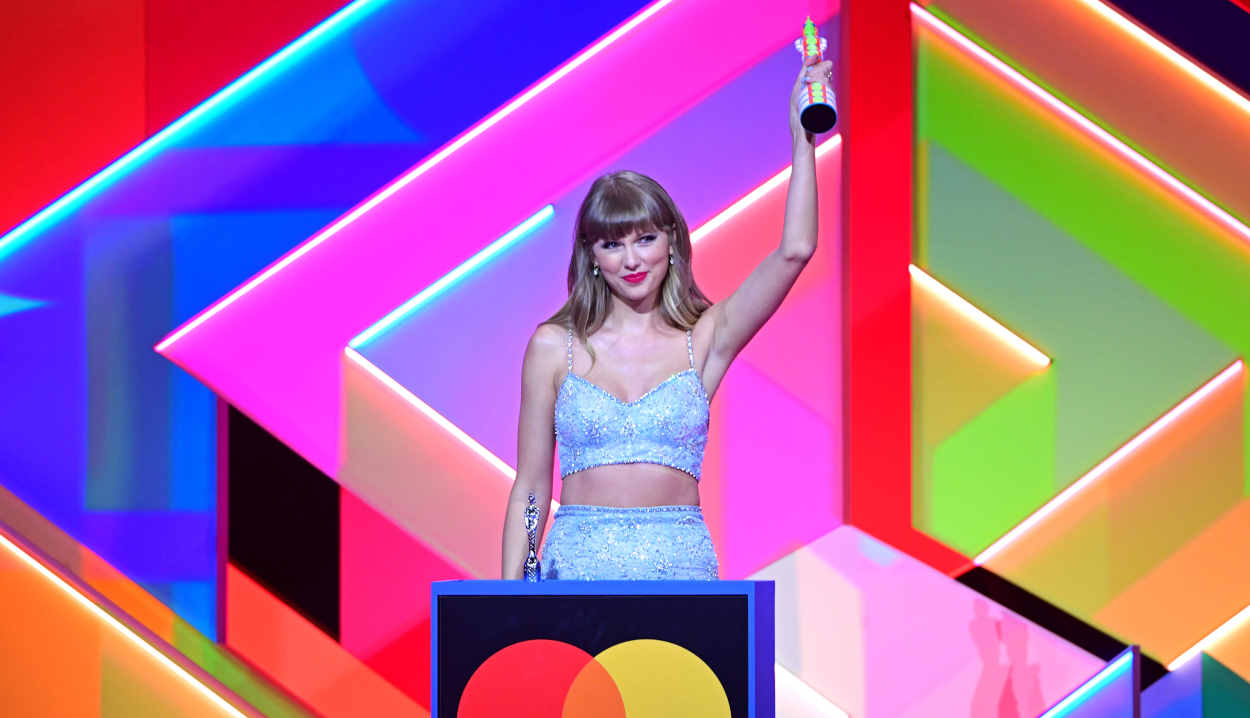 Taylor Swift en una entrega de premios en 2021. EP