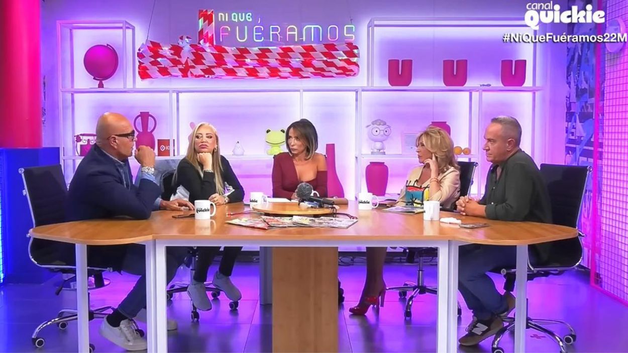 El nuevo 'Sálvame', en directo: un nuevo nombre va a incendiar 'Ni que fuéramos Shhh'. Canal Quickie