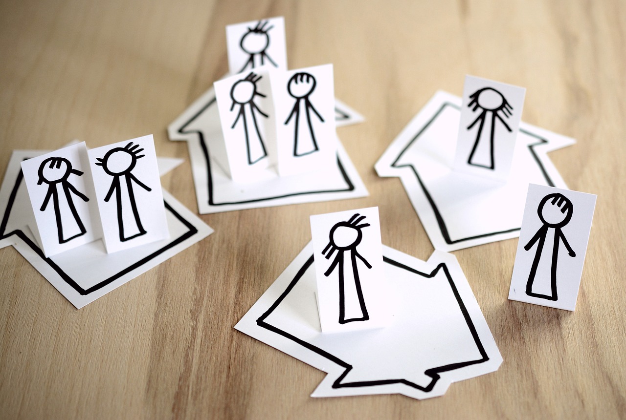 Casas y familias / PIXABAY