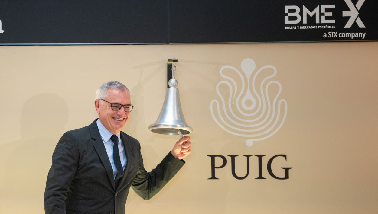 El presidente y consejero delegado de Puig, Marc Puig, durante el toque de campana en su salida a la Bolsa de Barcelona. EP