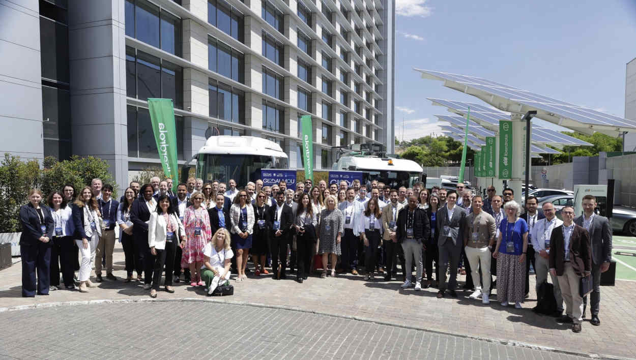 Foto de familia tras la Jornada Drive to Zero de Iberdrola