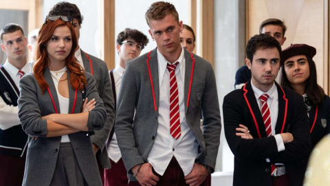 Mireia Balic, Gleb Abrosimov y Ander Puig, protagonistas de 'Élite'. Matías Uris/Netflix.
