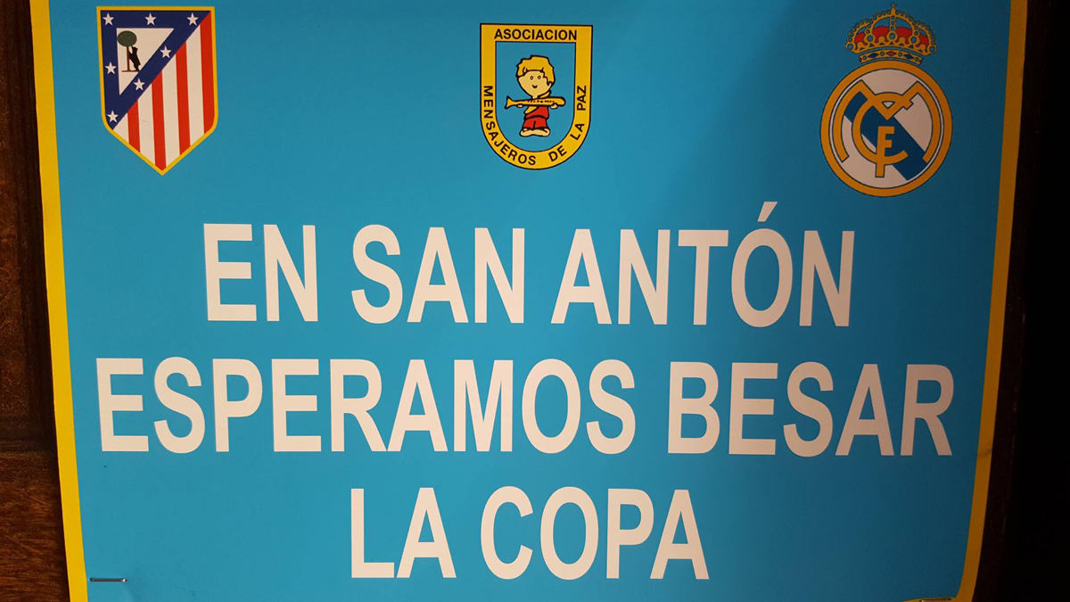 Cartel en la iglesia de San Antón