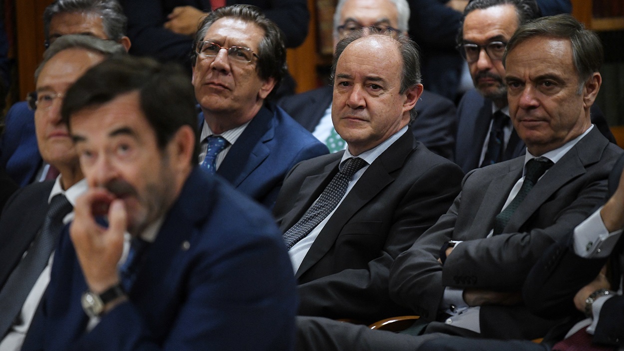 El presidente del CGPJ acompañado de otros magistrados. EP