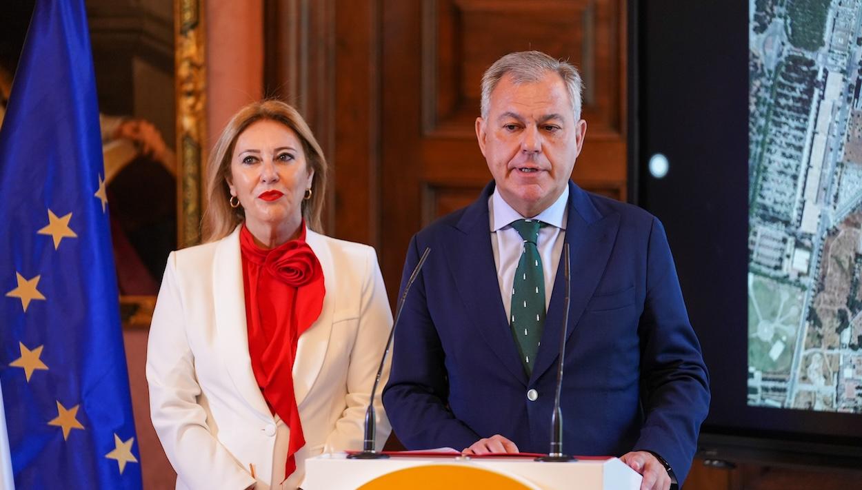 José Luis Sanz y Carolina España. EP