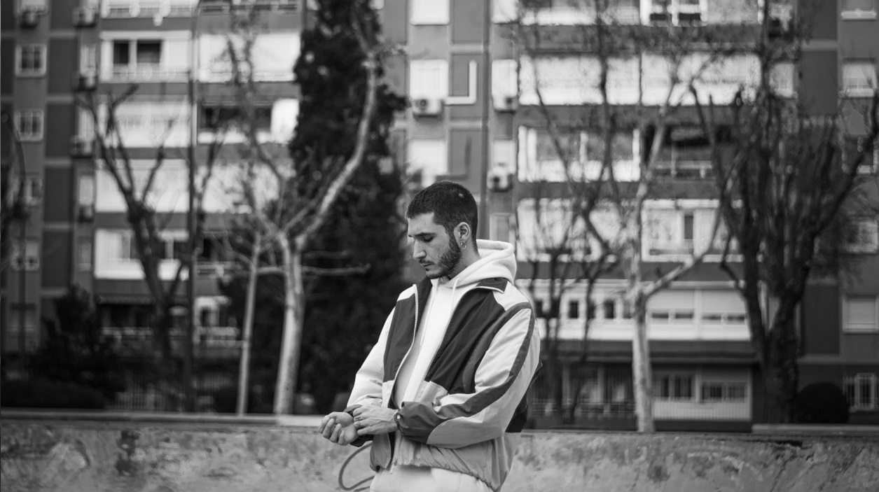Wavy S pide paso en ‘El Credo del Desamparado’ con música del barrio para el barrio