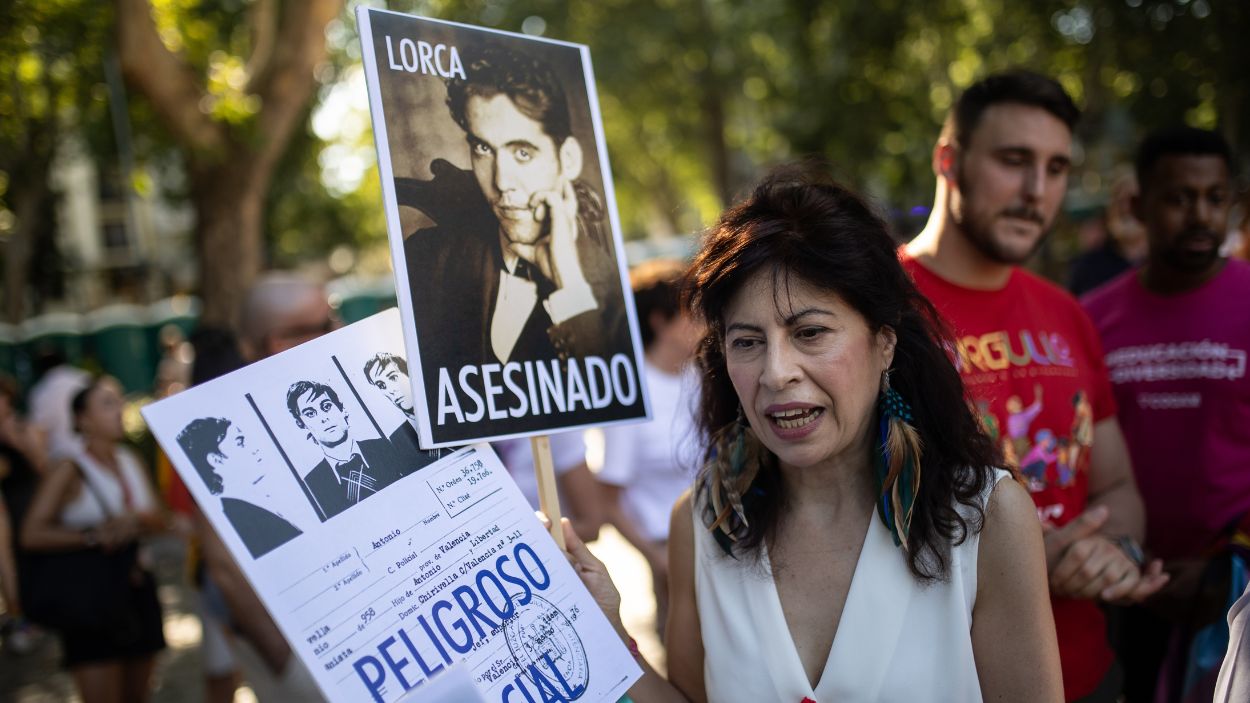 La ministra de Igualdad, Ana Redondo, durante la manifestación estatal del Orgullo LGTBI+ 2024, a 6 de julio de 2024, en Madrid (España). EP