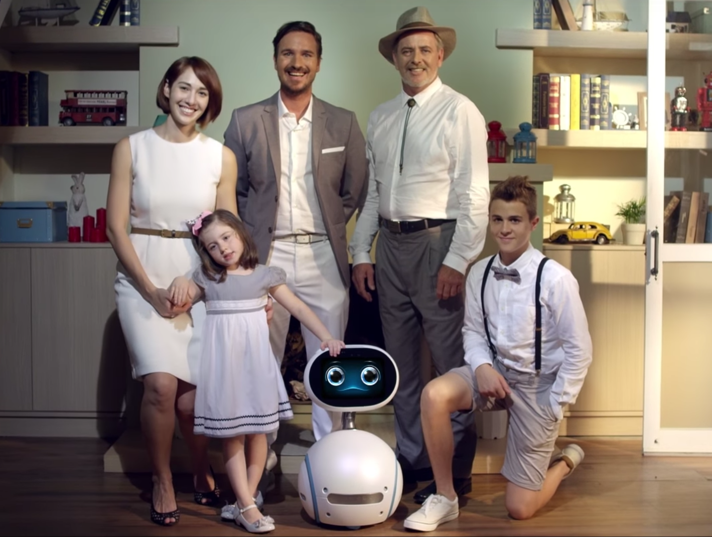 La familia de robots domésticos crece