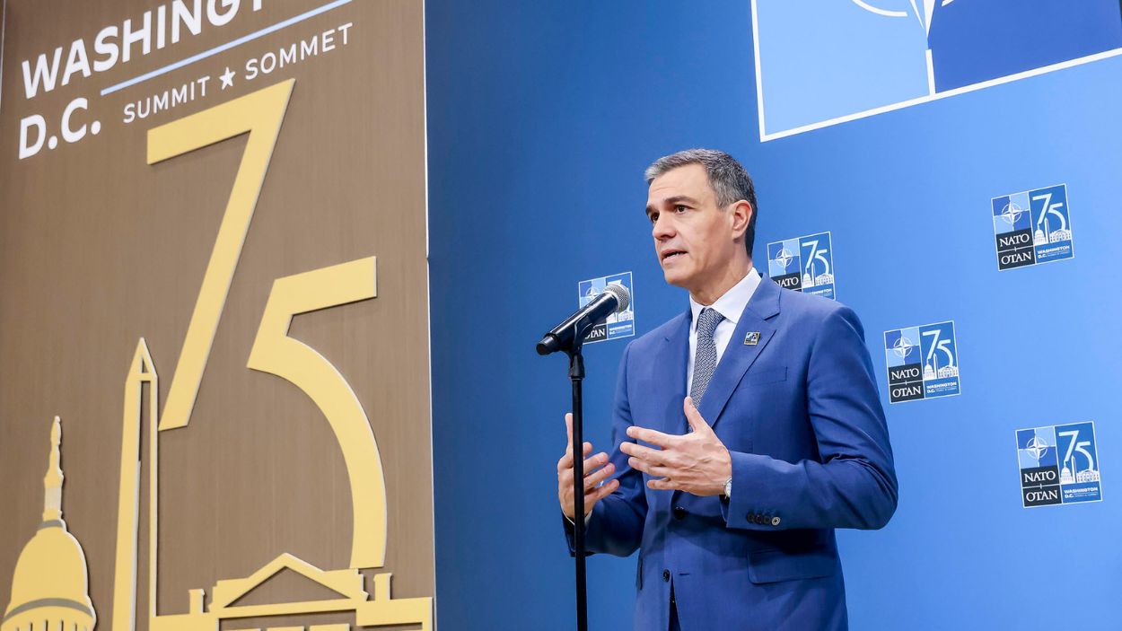El presidente del Gobierno, Pedro Sánchez comparece ante los medios a su llegada a la cumbre de la OTAN, a 10 de julio de 2024, en Washington (Estados Unidos). EP