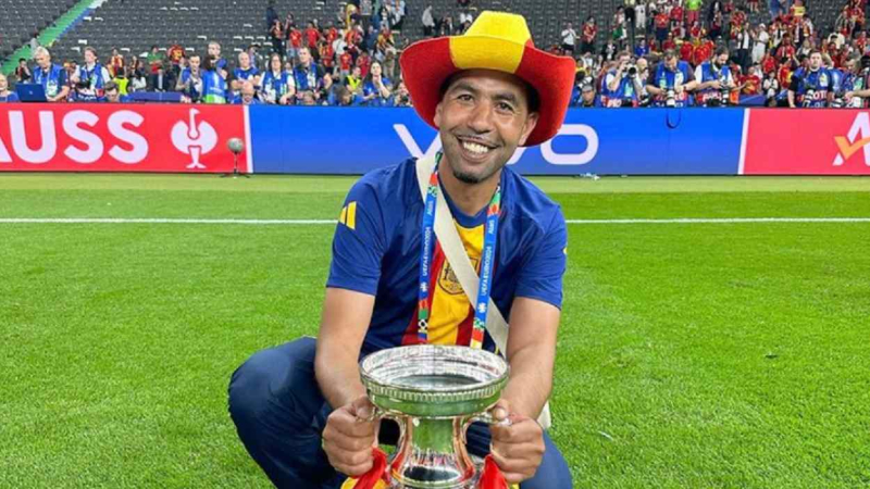 Mounir, padre de Lamine Yamal, en la final de la Eurocopa. Instagram