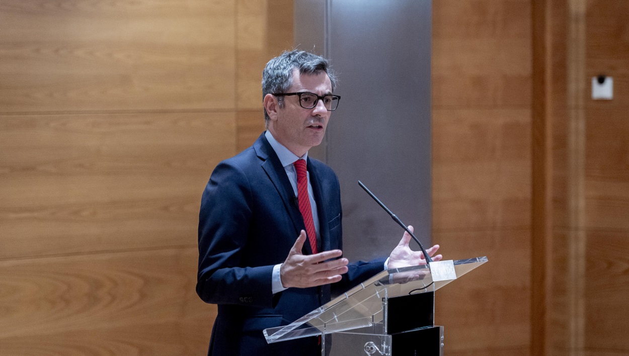 Bolaños denuncia una persecución contra Sánchez. EP