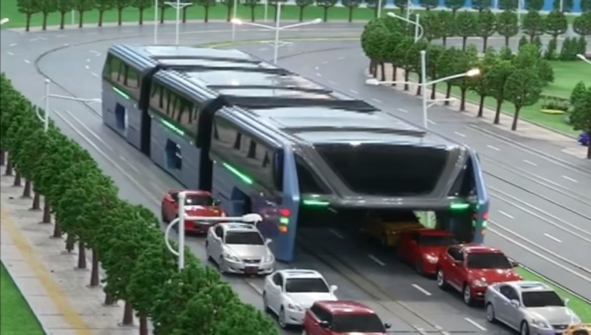 El autobús chino que evita los atascos