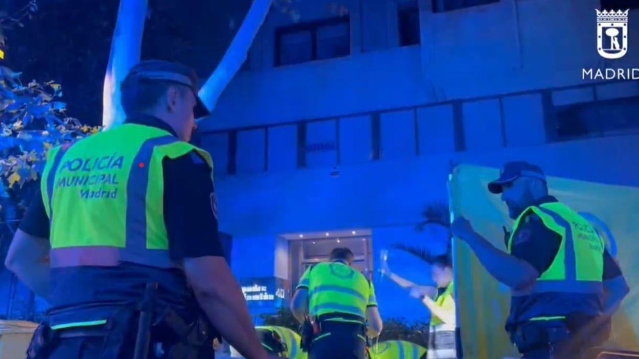 Intervención de la Policía Municipal en el momento de la agresión. EMERGENCIAS MADRID