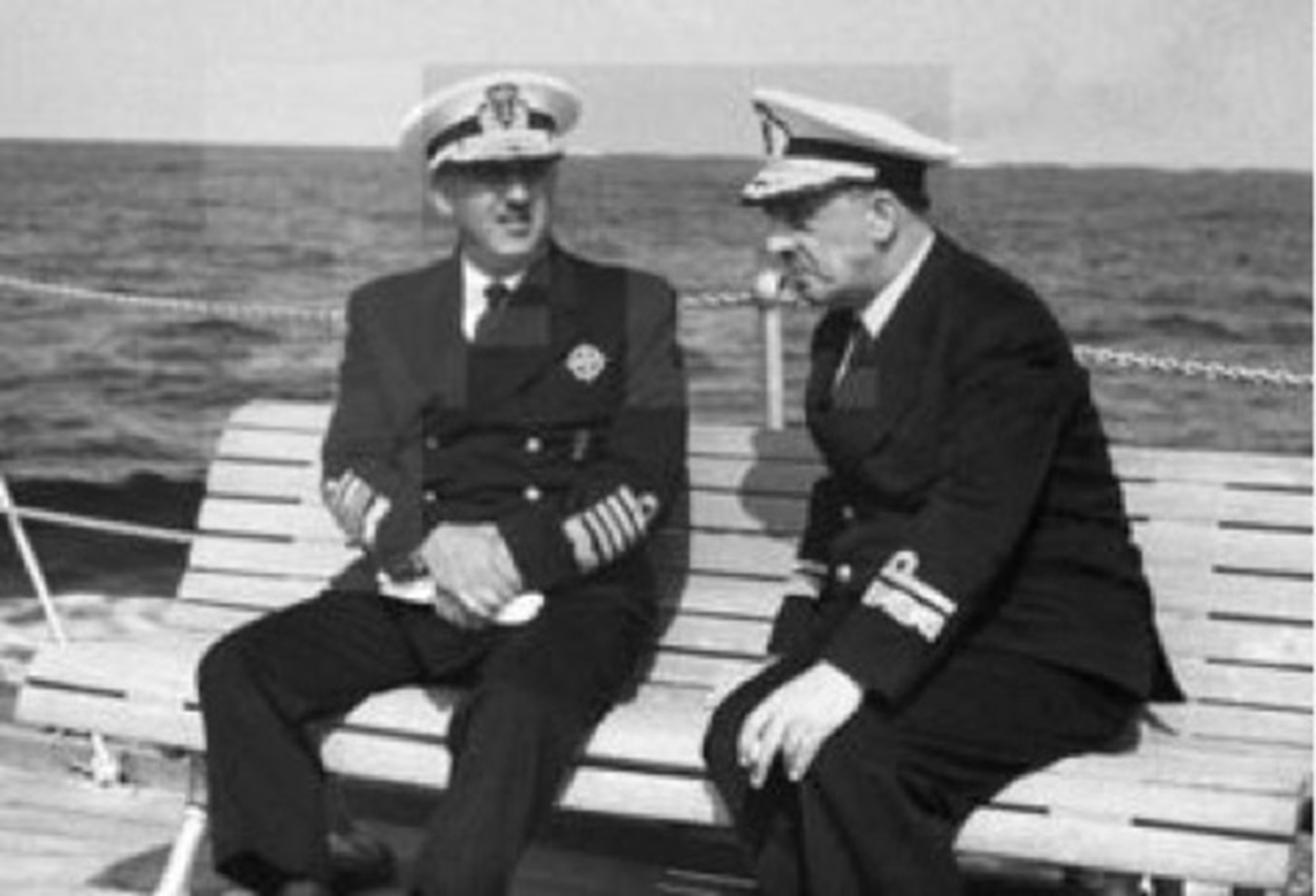 Defensa exhuma de un Pabellón de Marinos Ilustres al almirante franquista Salvador Moreno, uno de los máximos responsables de “La Desbandá”