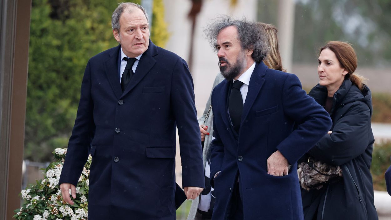 Juan Gómez Acebo, a su llegada al funeral de su hermano Fernando en 