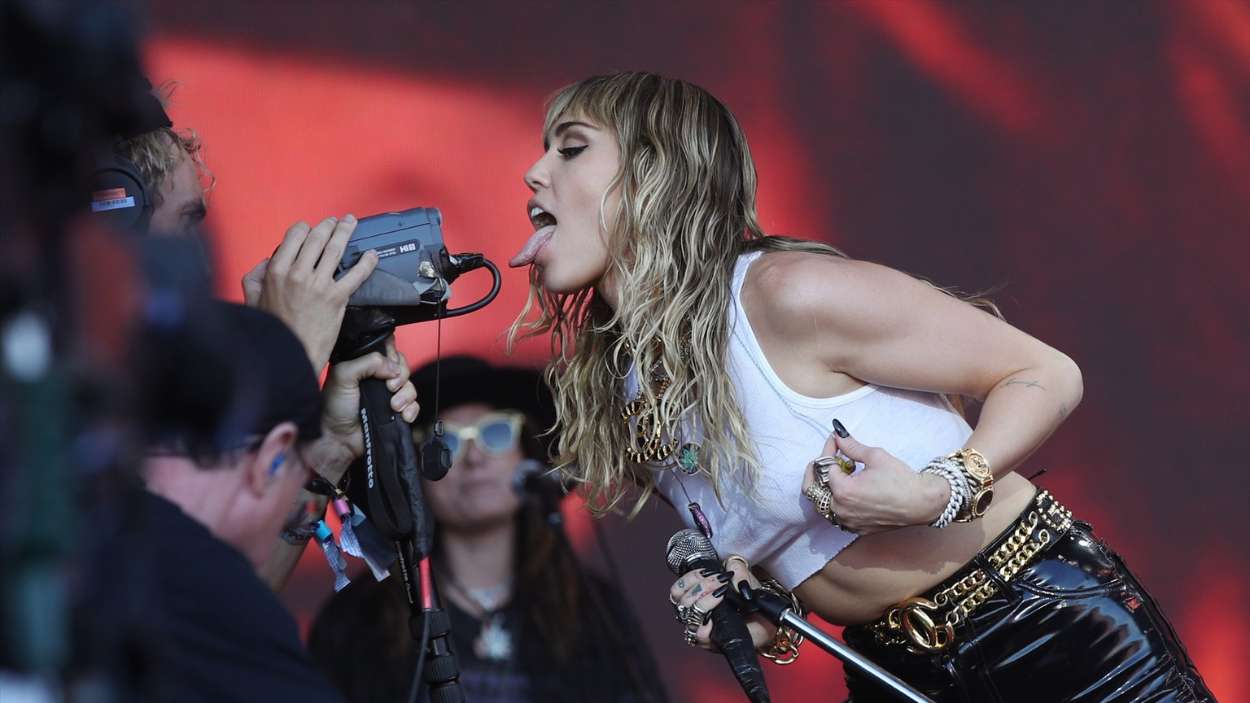 Miley Cyrus, una de las artistas que más ha popularizado el 'twerking', en un concierto en Reino Unido | EP