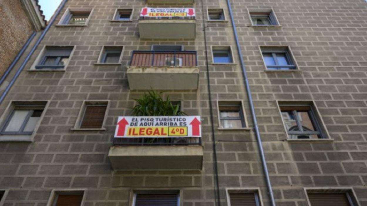 La gran amenaza a Málaga: los pisos turísticos dejan barrios enteros sin vecinos ni comercios locales. Archivo.