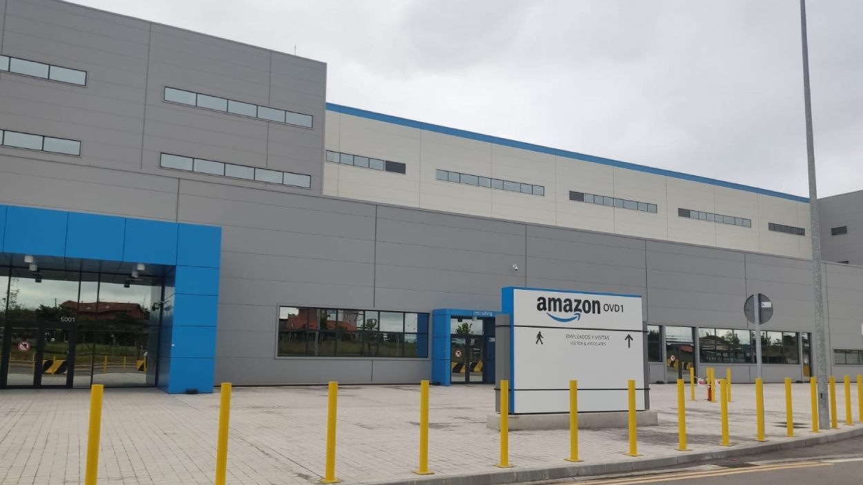 Uno de los centros logísticos de Amazon. EP