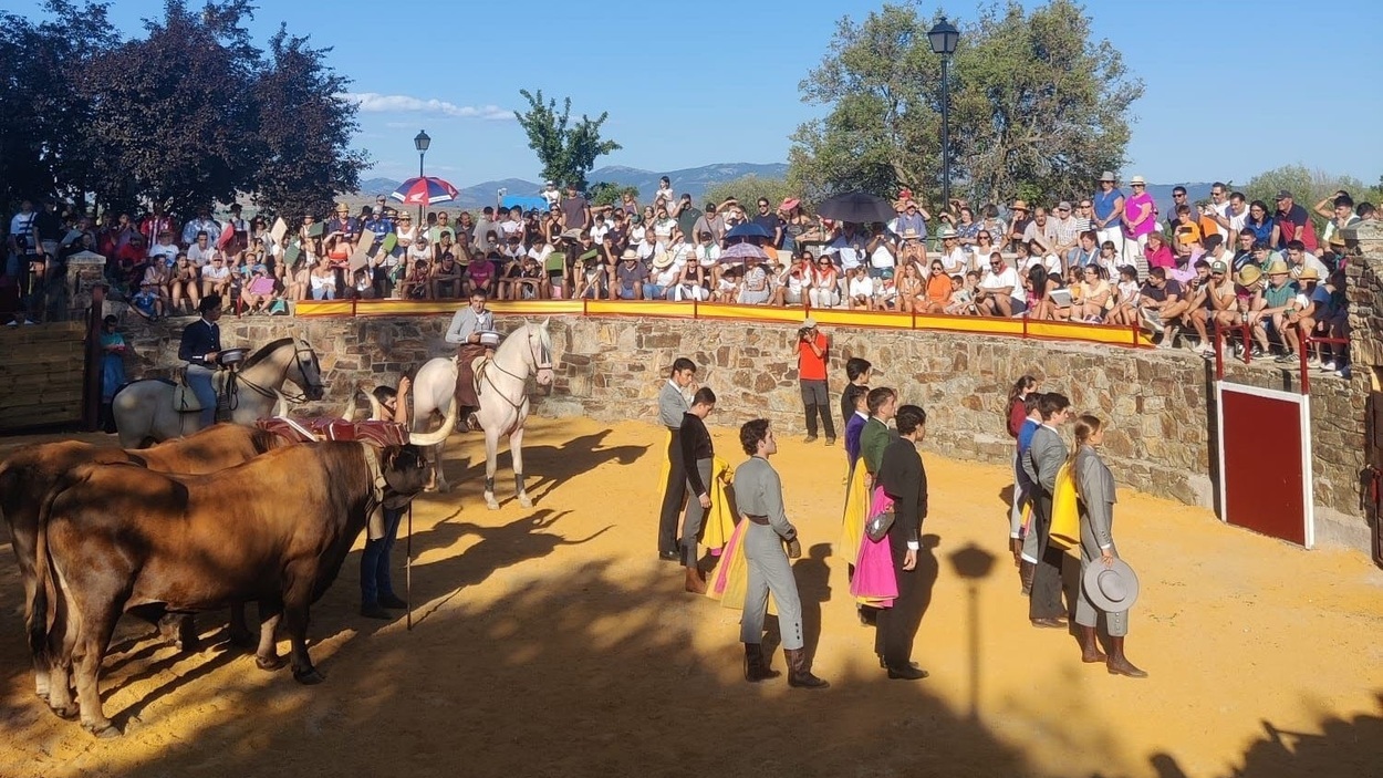 Plaza de toros de Villavieja del Lozoya en una imagen de archivo. EP