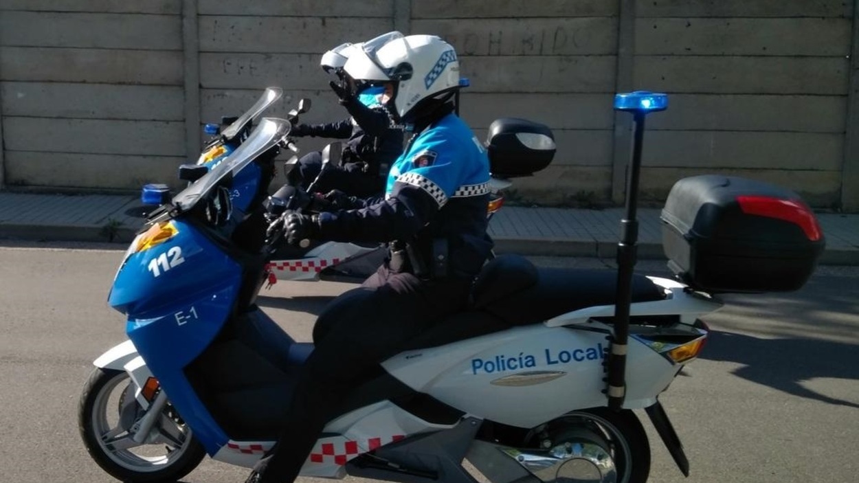 Dos agentes de la Policía Local de Palencia. EP