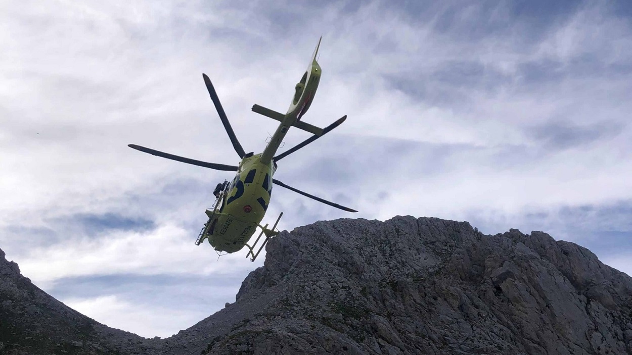 Helicóptero de rescate. EP