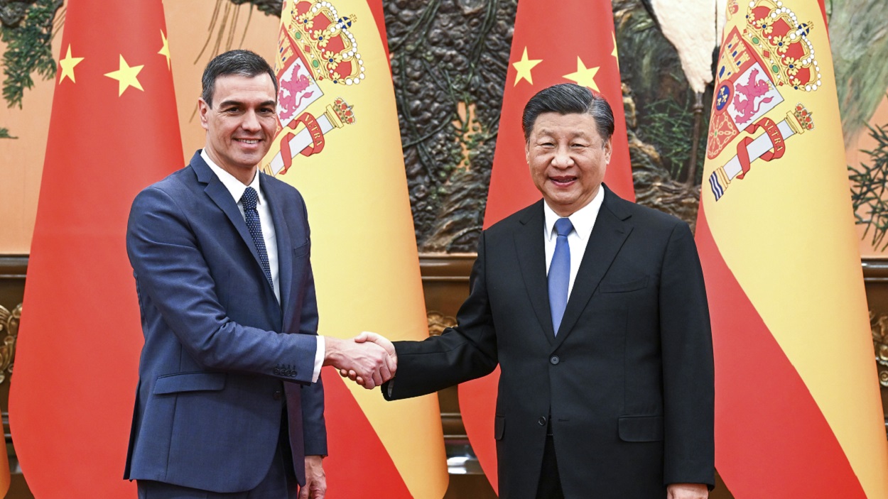 Pedro Sánchez y Xi Jinping, en un encuentro en 2023. EP