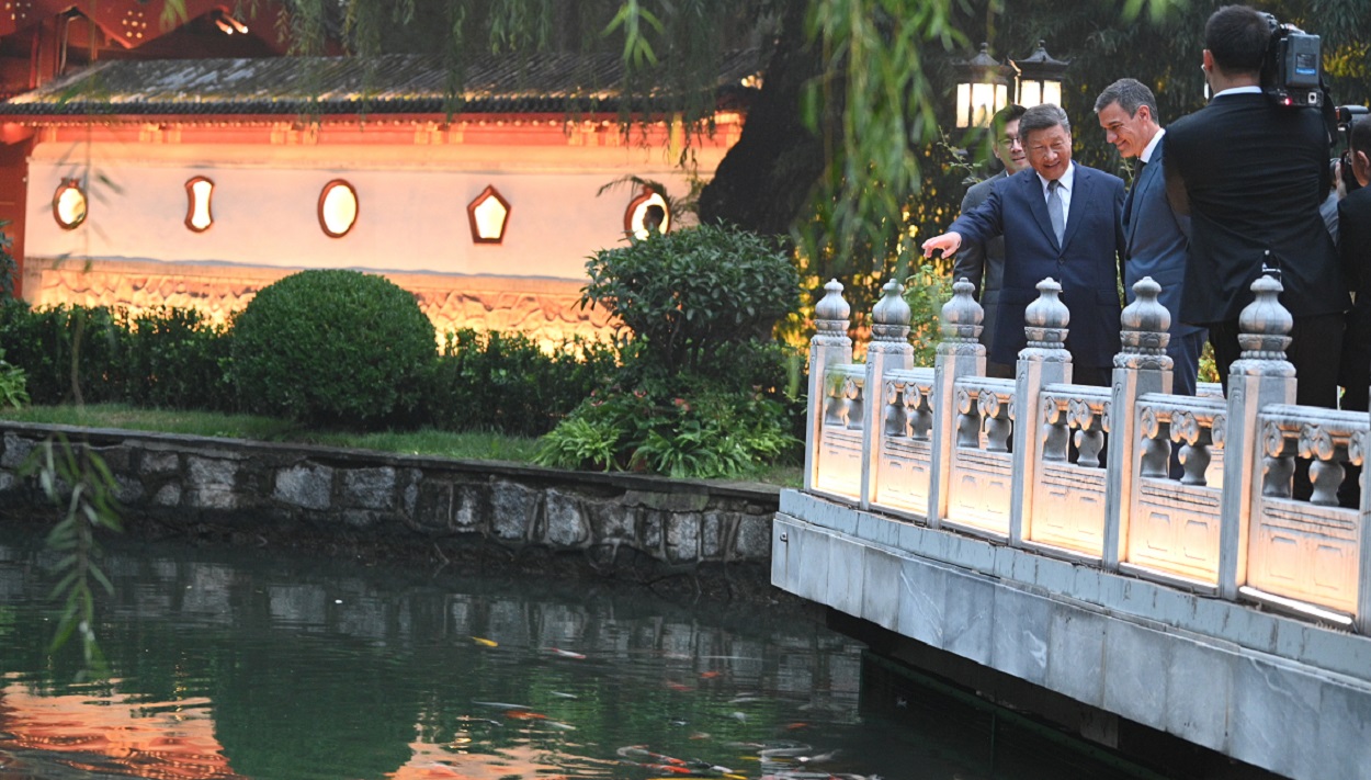 Encuentro entre Pedro Sánchez y Xi Jinping en el Palacio de Diaoyutai. Moncloa