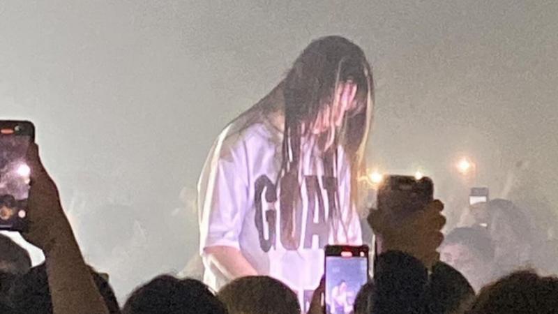 Saramalacara en concierto CABA. Fuente @badfacesara en Instagram