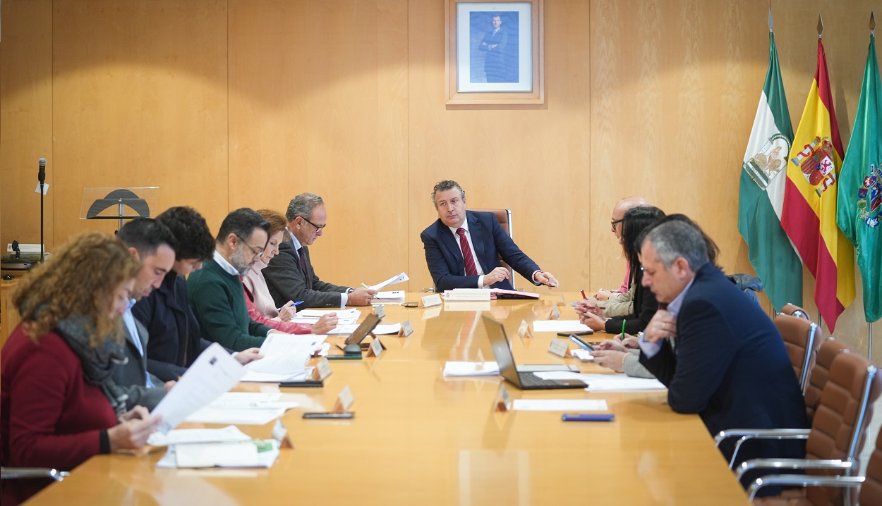 Diputación de Sevilla en sesión ordinaria de la Junta de Gobierno. EP