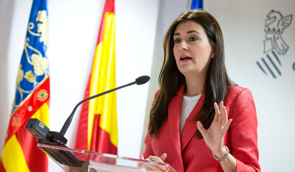 La consejera de Sanidad de la Comunidad Valenciana, Carmen Montón, durante la rueda de prensa que ha ofrecido hoy. EF