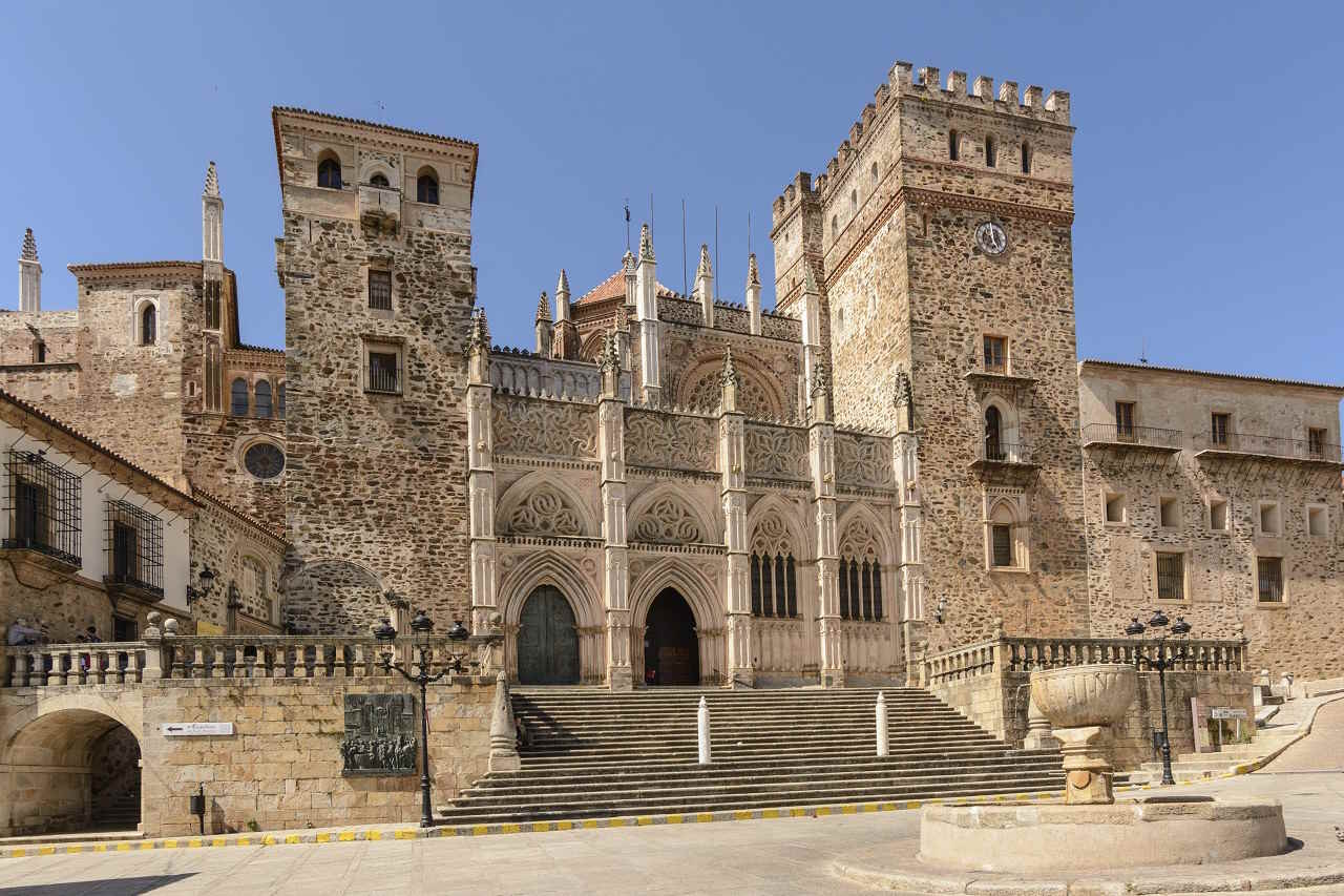 Real Monasterio de la Virgen de Guadalupe (Foto Turismo Junta de Extremadura)