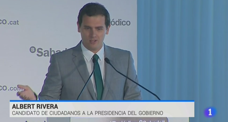 Albert Rivera teniendo 'el honor' de abrir el bloque electoral contra lo que impone la Junta Electoral... Pero aquí había truco