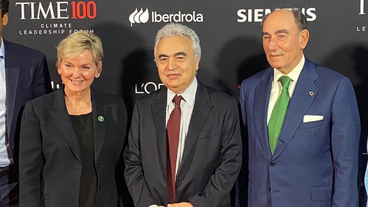 Jennifer Granholm, secretaria de Energía de Estados Unidos; Fatih Birol, director ejecutivo de Agencia Internacional de la Energía (AIE) e Ignacio Sánchez Galán, presidente de Iberdrola 