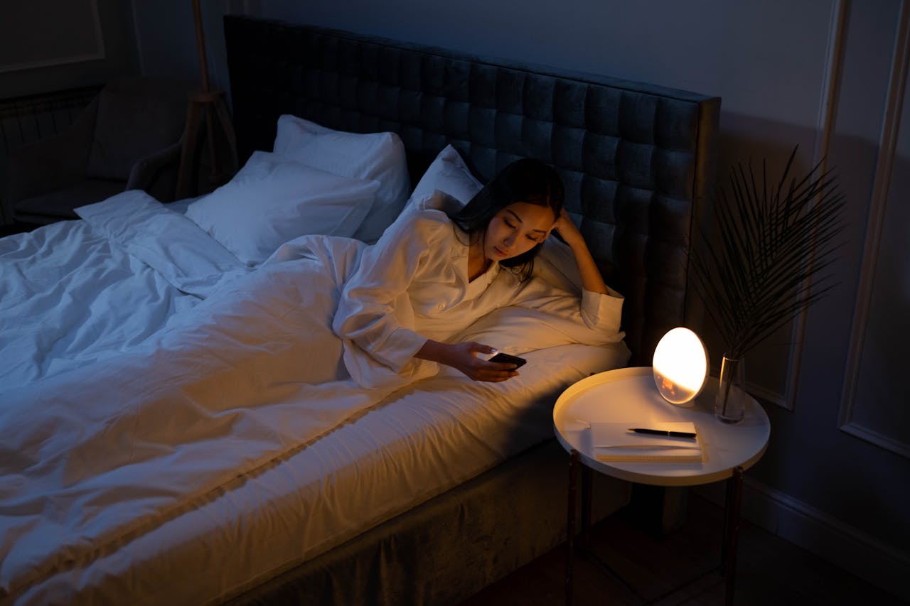 Mujer insomne / PEXELS cottonbro
